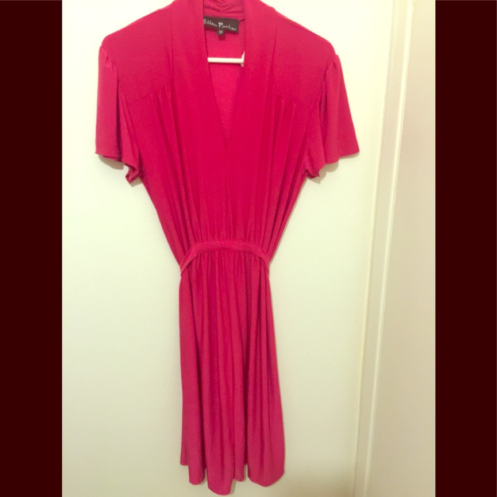 Ellen Parker Women’s Butterfly Sleeved Dress. NWT